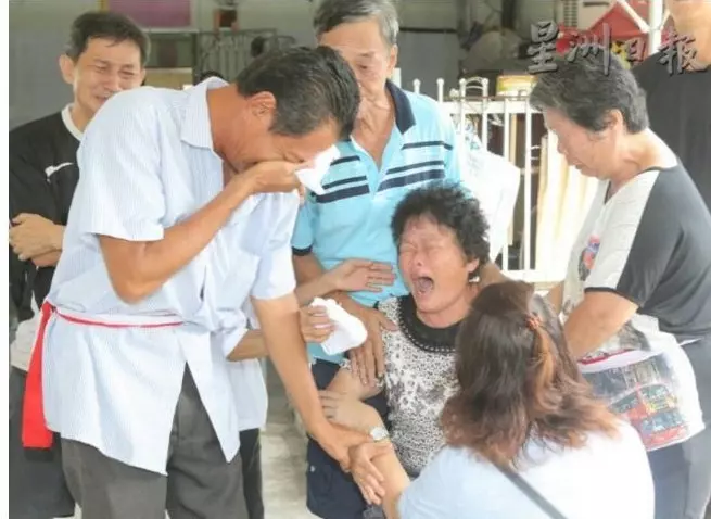 願9名死者安息~一路走好。。。。