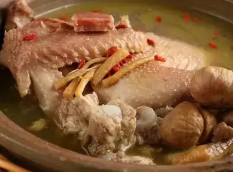 秋天的「養生高手」竟然是它,每天吃幾粒,腰好腿好血管好!