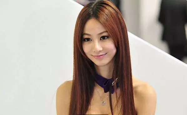 台灣女模拍了一張全家福,損失1500萬,還丟掉了愛情!