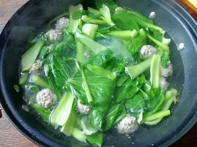 做碗這個湯,開胃助消化,簡單又好做,清淡還補鈣