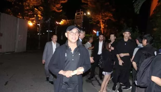 在記者特寫鏡頭下李連杰精神奕奕,這狀態哪裡像病了?
