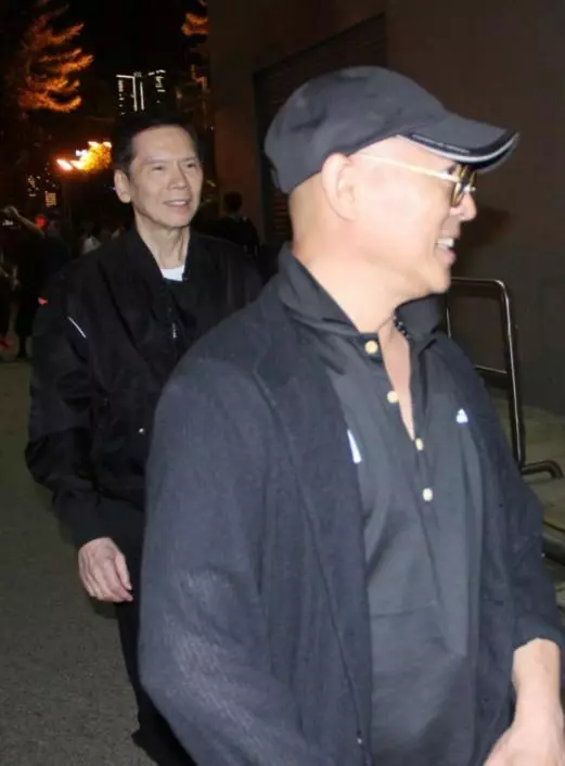 在記者特寫鏡頭下李連杰精神奕奕,這狀態哪裡像病了?