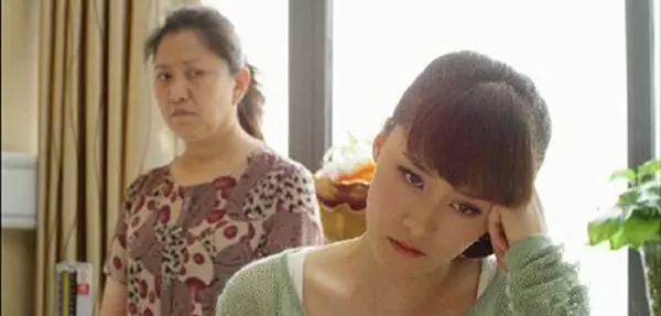 過了五萬彩禮,家婆四處說我家是在賣女兒,小姑子結婚時我笑了!