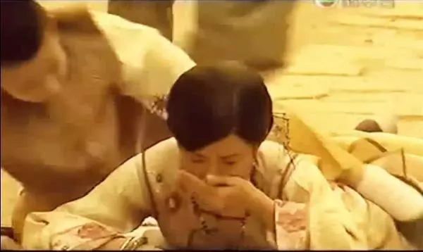 《延禧攻略》佘詩曼演「嫻妃」演技備受讚賞,卻自曝初出道時拍戲哭不出來!