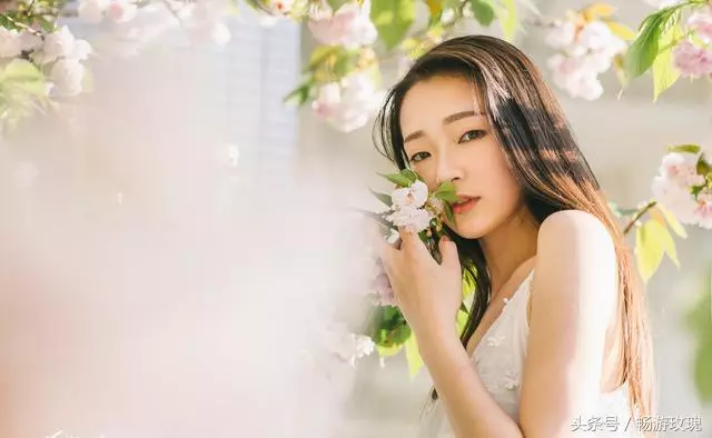 我被惡婆婆趕出了家門,多年後回家,推開門我淚如雨下