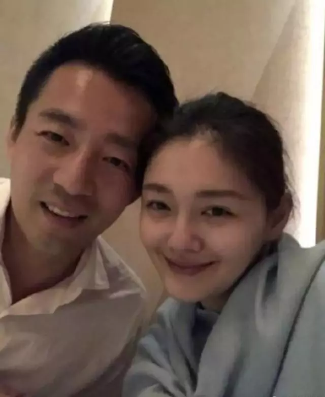 人設前後矛盾打臉?以前說最愛剝蝦,現在卻說不喜歡剝蝦……網友吐槽:大S這是要搞事情!