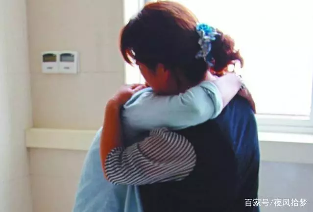 姐再嫁不帶女兒,我把外甥女養大被她接走,半夜見的人影讓我淚崩