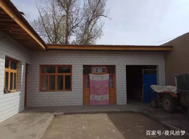 後媽沒能力供她念大學,親媽回家提了個條件,她笑著把親媽趕走