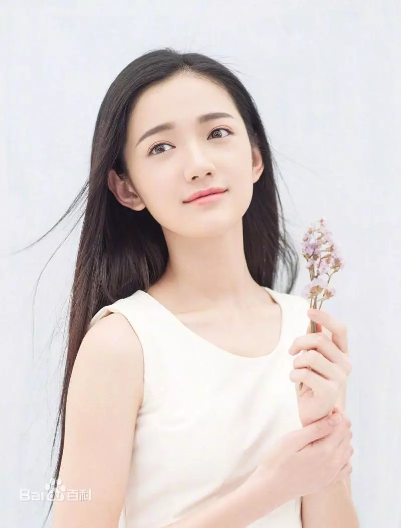 美過女主魏瓔珞! 她是《延禧攻略》里最美配角⚡回到現代仙氣飄飄, 美如小仙女~ 網民: 戀愛了