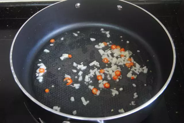 這蛋吃過水煮的,鹽焗的,但是這新奇的口味您肯定沒吃過