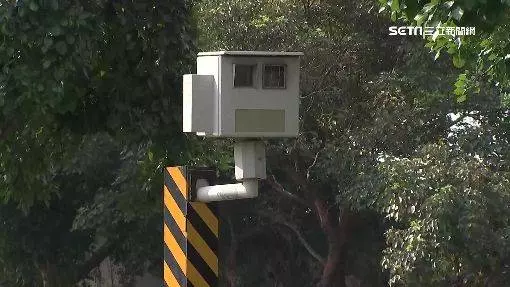 注意！這測速照相限速30　大家都怒