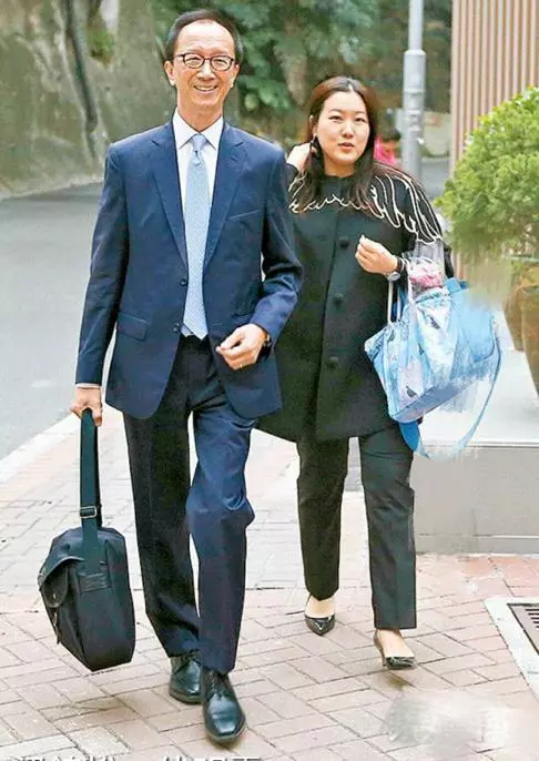 伏明霞40歲生日邀闊太聚會,跳水皇后近照曝光顯富態!