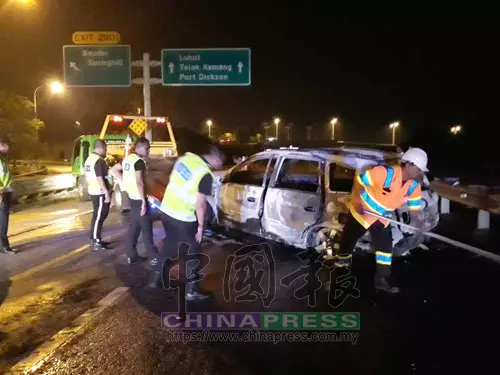 休旅車大道翻覆再起火 華男司機燒成焦屍