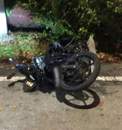 恐怖車禍!摩哆轎車十字路口碰撞 兩摩哆騎士當場斃命
