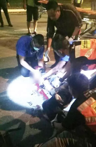 恐怖車禍!摩哆轎車十字路口碰撞 兩摩哆騎士當場斃命