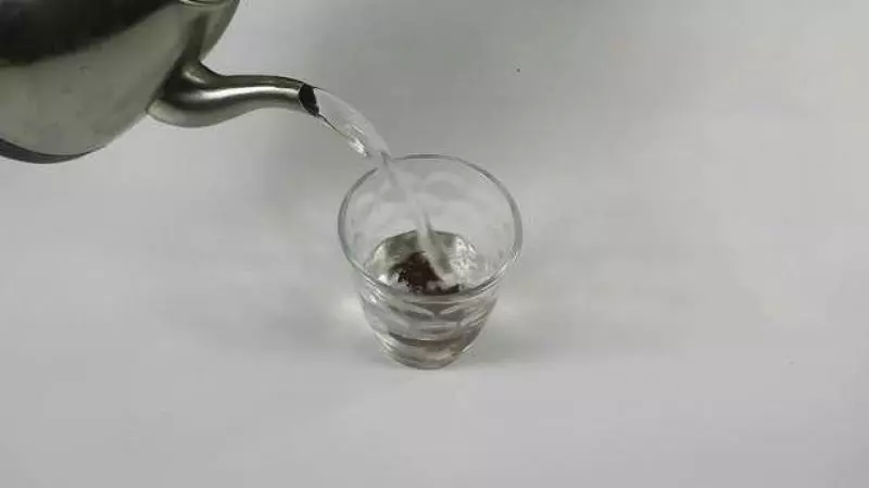 八角白醋混在一起厲害了,解決了千家萬戶的大難題,看完都試試吧