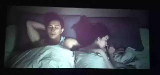 致前任:敬往事一杯酒,再愛也不要回頭了。