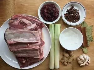 紅燒牛肉這樣做才好吃!其實很簡單,幾步就能做出美味的紅燒牛肉