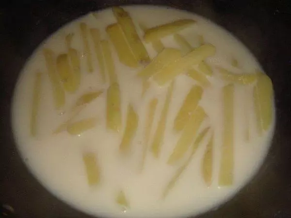 自家做薯條時加上這個步驟,比KFC還好吃,孩子一口氣吃一盤