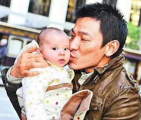 她是馬來西亞首富之女,身價千億,比林青霞、關之琳還要美,感情路上卻愛的艱辛!