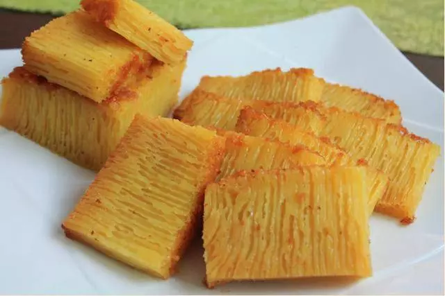 印尼魚翅黃金糕,味道覺得配得上如此高大上的名字,附上食譜做法