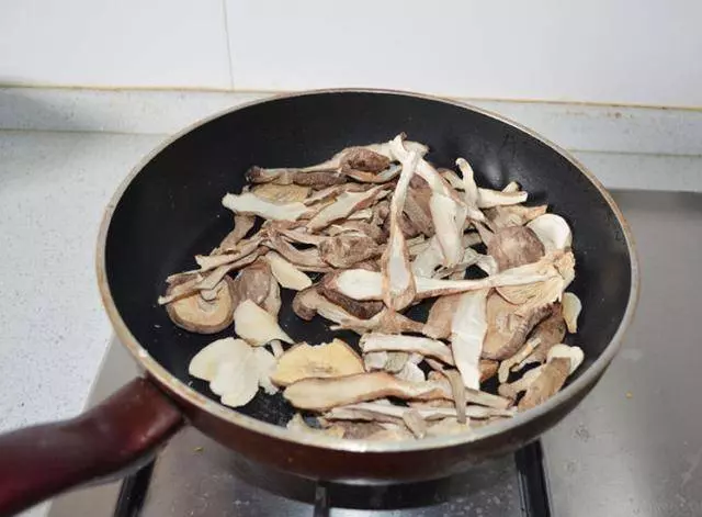 奶奶從來不買味精,自製菌菇味精幹凈衛生!