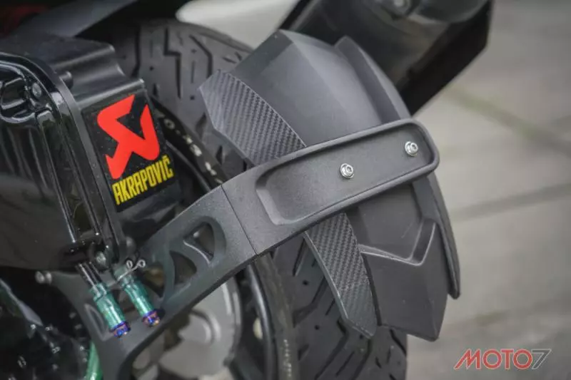 改裝車庫:YAMAHA SMAX 155 by周恩民