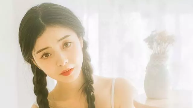 兒子娶妻後每月轉帳過來,兒媳懷孕我去照顧,走進廚房我哭了