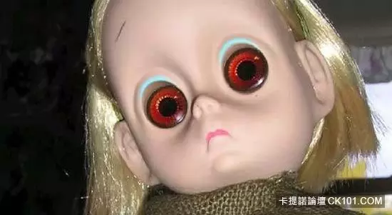 13隻真實存在的「鬼娃娃」讓人嚇到腿軟,連「安娜貝爾」在裡面都不是最恐怖的!?