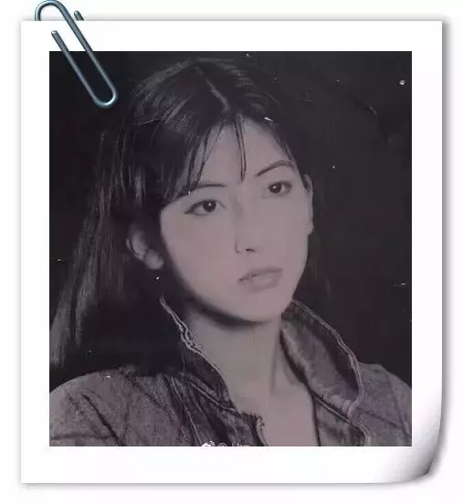 他瘋狂迷戀韓國偶像和網紅,沒想到一打開「爸媽年輕時」的照片,嚇得他們屁滾尿流!