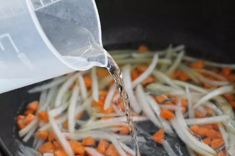 當烏冬面撞上咖喱,口感濃郁爽滑,吃起來好滿足,連湯汁都不放過!