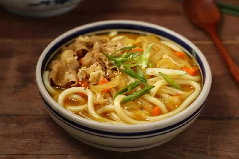 當烏冬面撞上咖喱,口感濃郁爽滑,吃起來好滿足,連湯汁都不放過!