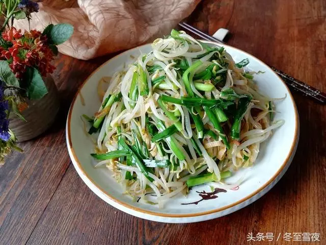 秋天多吃這道菜,簡單炒一炒,清淡健康,清胃腸