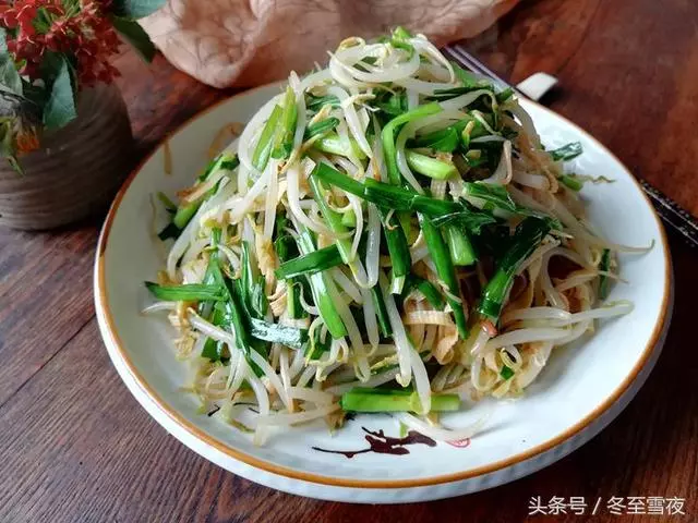 秋天多吃這道菜,簡單炒一炒,清淡健康,清胃腸