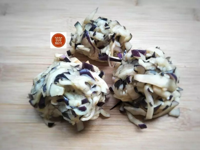 用它來包餃子,味道好鮮美,成本好低,吃一次想十次,夏天吃正好