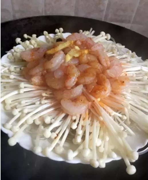 入秋後,這菜孩子要多吃,簡單蒸一蒸,孩子常吃長個快,發育良!