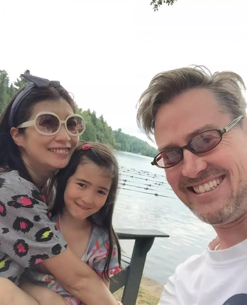 好久不見的黃嘉千女兒「夏天」長大了!近照曝光後竟長成這樣子...太不可思議了啊!