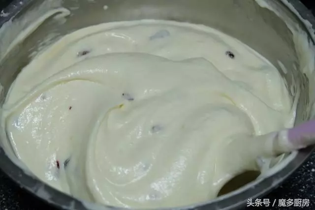 這個蛋糕配方好,無油無奶又低糖,新鮮味美又健康,電飯煲就能做