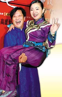 10年前倪敏然自殺身亡,被認為是「兇手」的夏禕,慘遭演藝圈大哥聯合封殺,沒想到她卻嘲諷台灣,最後得到了這樣的結果....