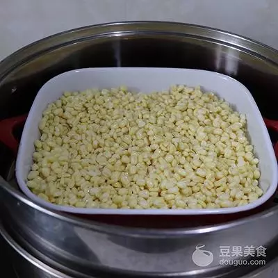 綠豆脫皮有技巧,輕鬆製作綠豆糕