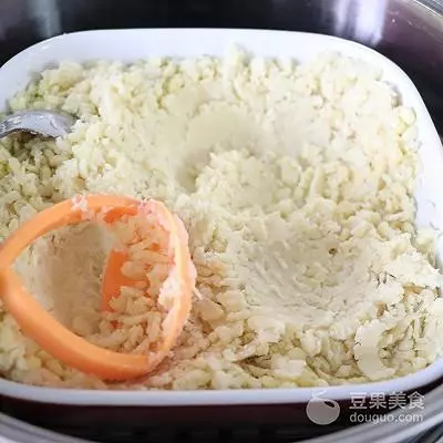 綠豆脫皮有技巧,輕鬆製作綠豆糕