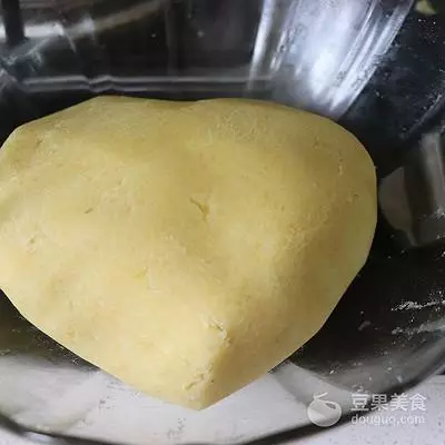 綠豆脫皮有技巧,輕鬆製作綠豆糕