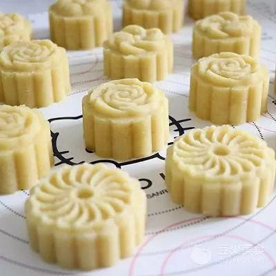 綠豆脫皮有技巧,輕鬆製作綠豆糕
