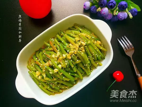 夏天蔬菜多,可這菜就一個月有,曬乾後沒這麼香,千萬別錯過!