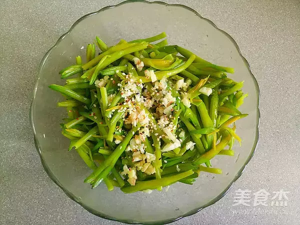 夏天蔬菜多,可這菜就一個月有,曬乾後沒這麼香,千萬別錯過!