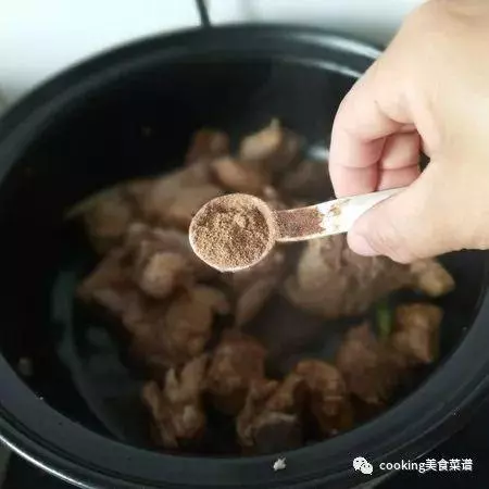 和可樂雞翅一樣美味的可樂菜譜,砂鍋可樂栗子燜排骨,甜而不膩 !