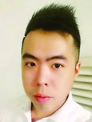 轎車失控撞大樹送院 華商搶救不果逝世