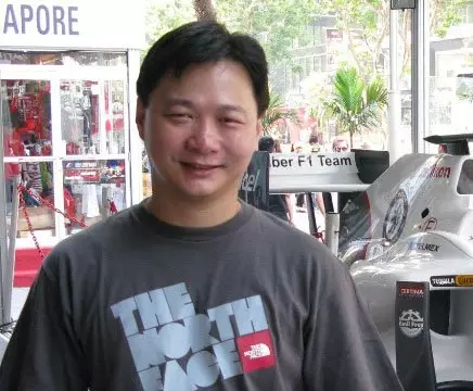 載女兒上學後翻摩哆喪命 好爸爸回不了家