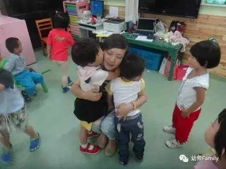 為何不曝光這樣的幼兒園老師?