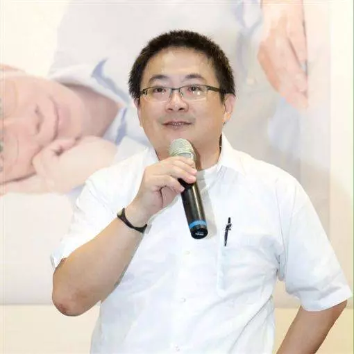 柯P是慣老闆? 前幕僚劉坤鱧揭真相